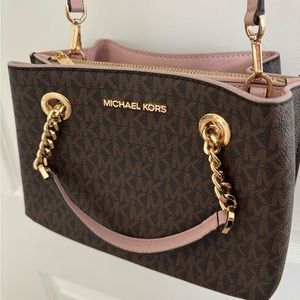 Micheal Kors small cross body use once
